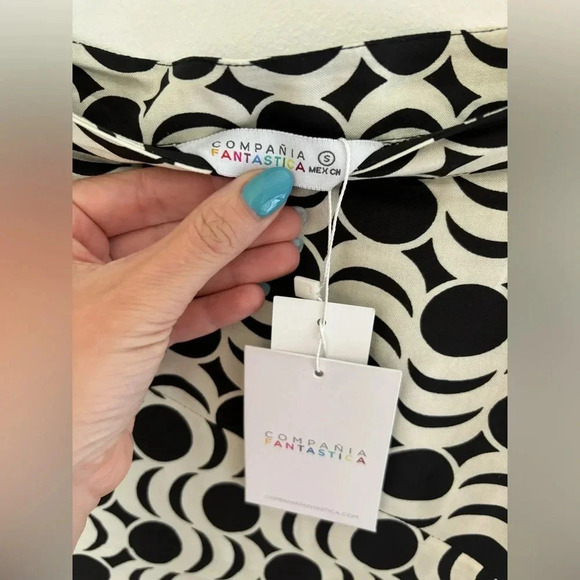 NWT Compania Printed Oasis Skirt - Picture 7 of 7